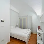 Апартаменты Modern Flat - Borgonuovo 23