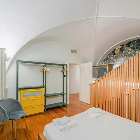 Διαμέρισμα Modern Flat - Borgonuovo 23