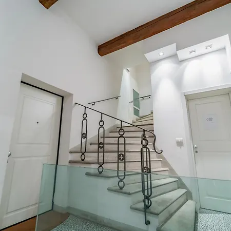 Modern Flat - Borgonuovo 23 Διαμέρισμα *