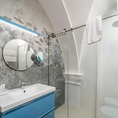 Διαμέρισμα Modern Flat - Borgonuovo 23 *