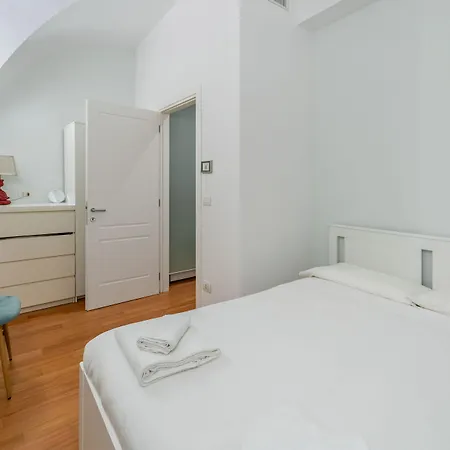 Modern Flat - Borgonuovo 23 * ボローニャ